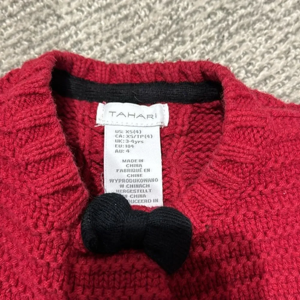 Tahari sweater